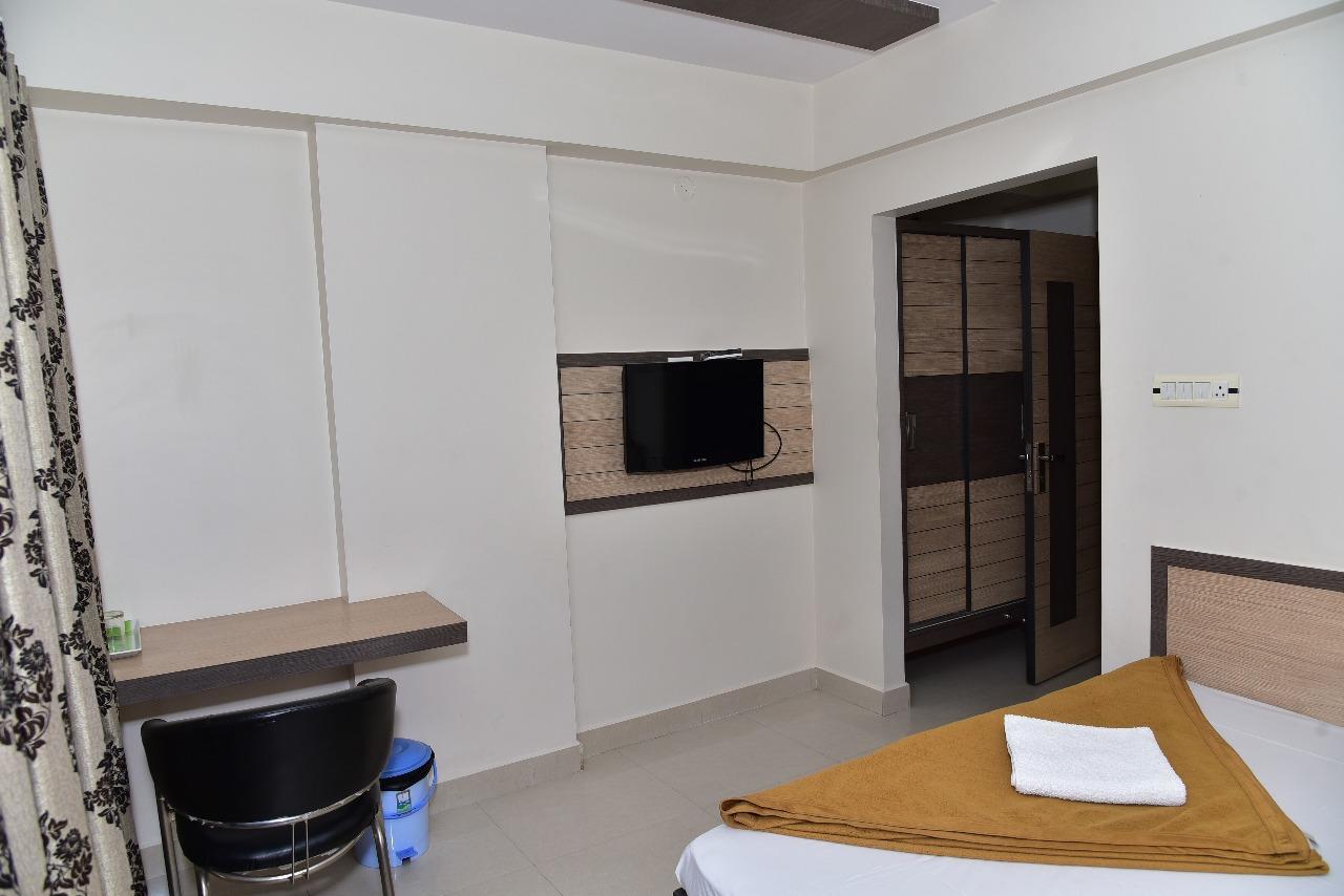 Iroomz Dwaraka Residency Bellary Eksteriør billede