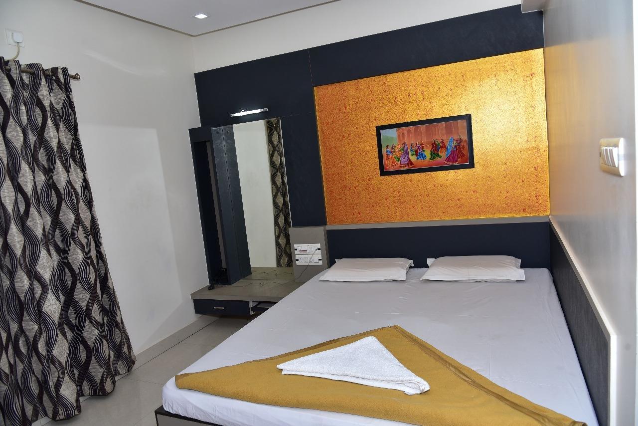 Iroomz Dwaraka Residency Bellary Eksteriør billede
